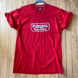 NWOT Vintage Playskool Busy Mom red tee. Screen Stars. Size L (w/tee shirt clip)
